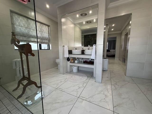 4 Bedroom Property for Sale in Monte Christo Western Cape